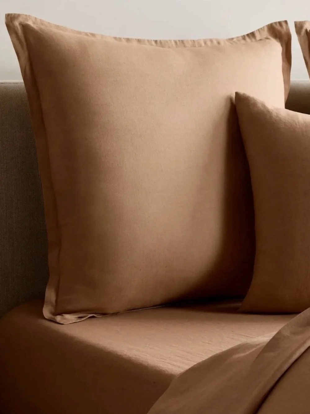 NWOT Quince European Linen Euro Sham, 26 X 26 (Latte) *2 available